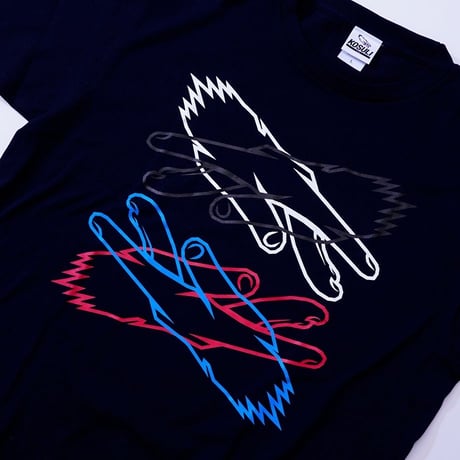 KOSULI CROSSING HANDS  T-SHIRTS/ コスリ　クロッシング　ハンズ　Tシャツ