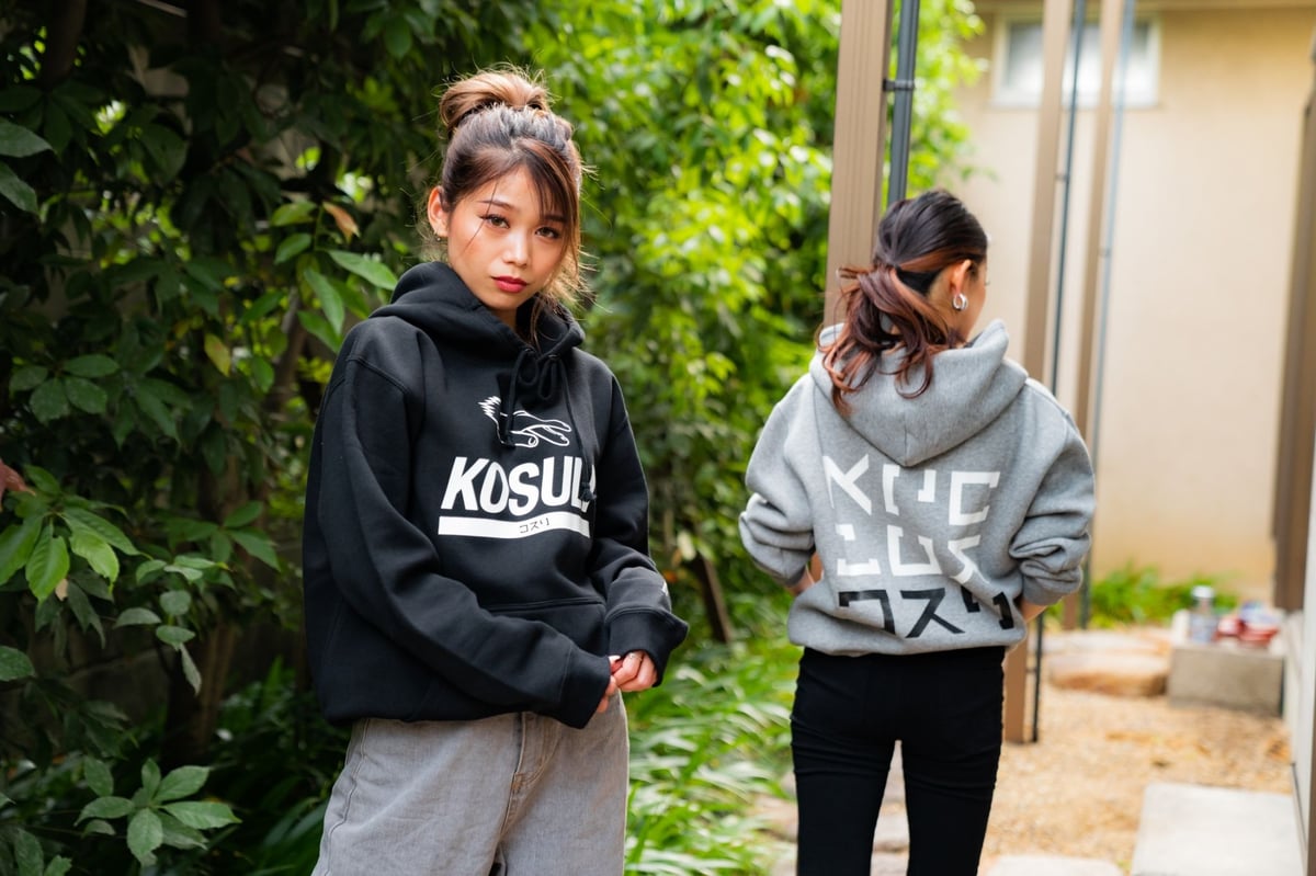 KOSULI HOODED SWEAT SHIRTS コスリ　フーデッド　スウェットシャツ