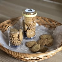 「からだ想いのごほうび時間に」ひよこ豆粉とアーモンドのフラワークッキーL