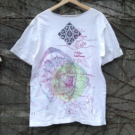 USED HEDONIZM. T-shirt