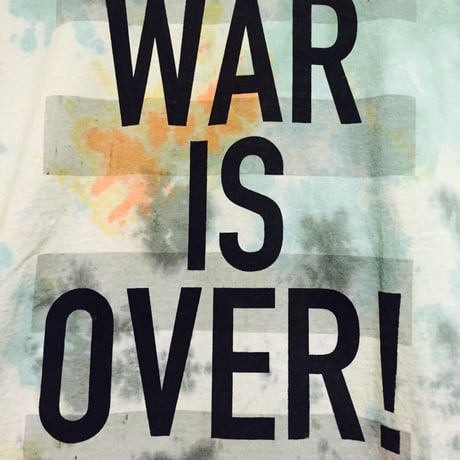 WAR  IS  OVER  Tシャツ
