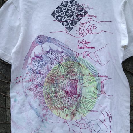 USED HEDONIZM. T-shirt