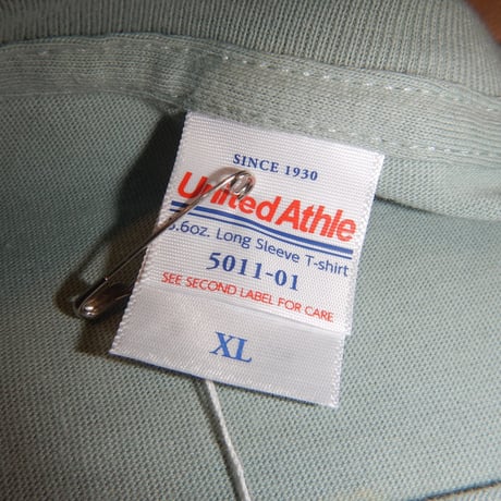 LONGSLEEVE T-SHIRT