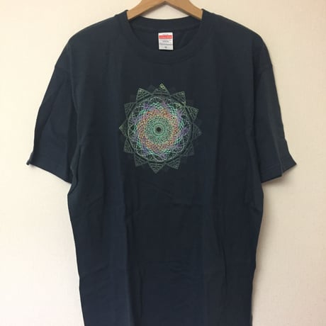 Mandala Tシャツ