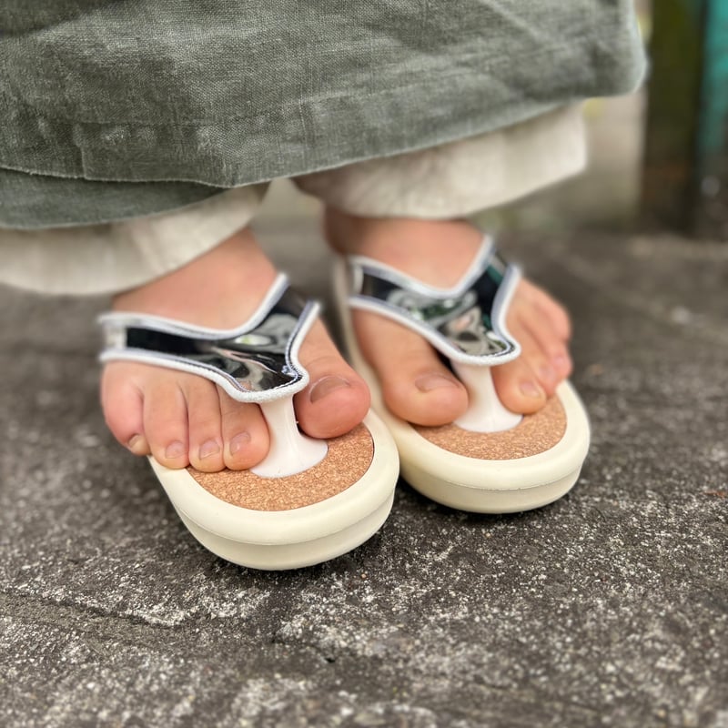 希少 高品質 中々お目にかかれない ビーチサンダル 上品 在庫限り - 靴