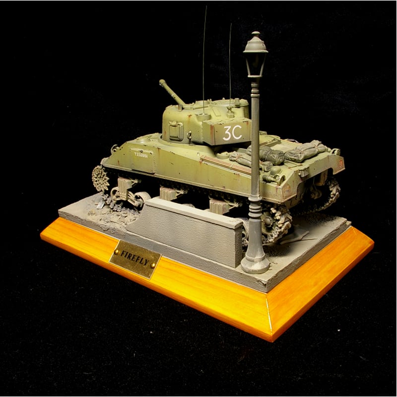 中古塗装済完成品「タミヤ1/48スケールシャーマンICファイアフライ 