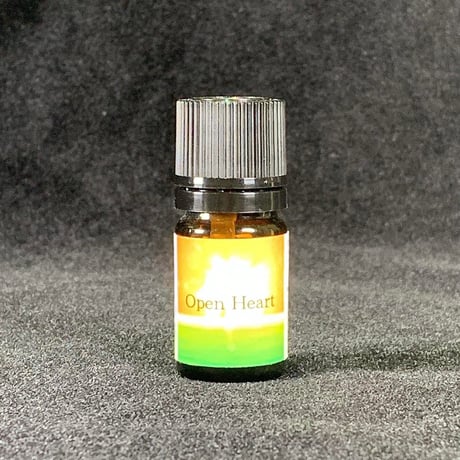 Open Heart （ハートチャクラヒーリング）【アロママジック】アロマ精油　５ml