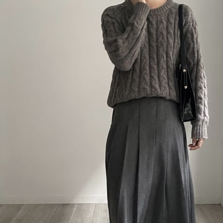 cloudy cable  knit
