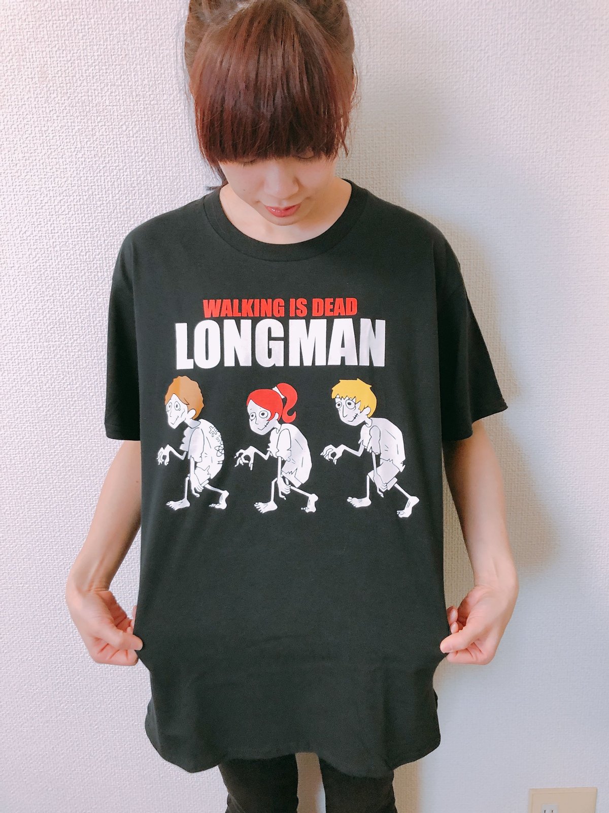 ツアーTを着せ、愛で脱がせる（黒）あと4枚！【long-190001～04