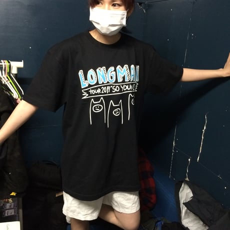 「俺が話をつけてくる」上司が行った。 ツアーT(黒)を着て帰ってきた。【long-170024～27】