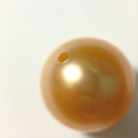 K18白蝶真珠ゴールデンパールペンダント