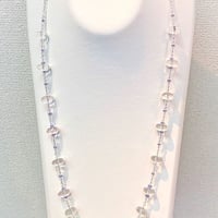 水晶とタンザナイトのロングネックレス