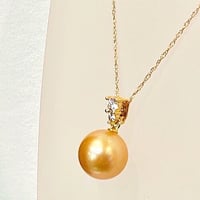 K18白蝶真珠ゴールデンパールペンダント