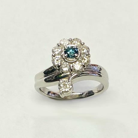 Pt900ブルーダイヤ&ダイヤモンドリング