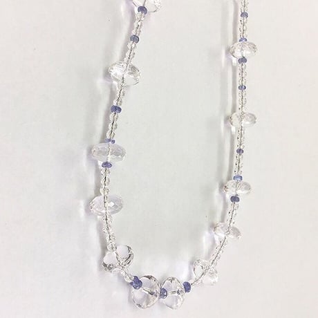 水晶とタンザナイトのロングネックレス