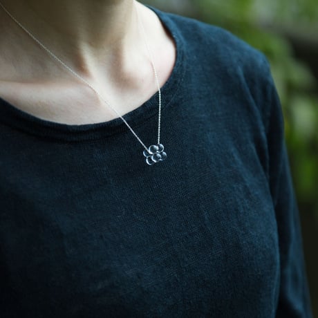 dotcube necklace
