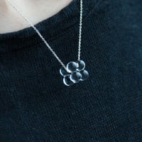 dotcube necklace