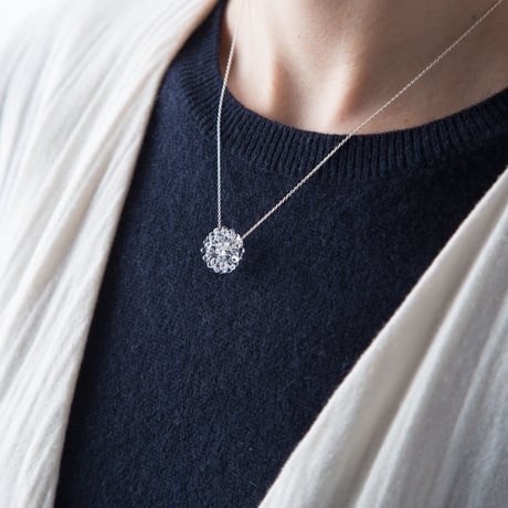 moucheture  necklace