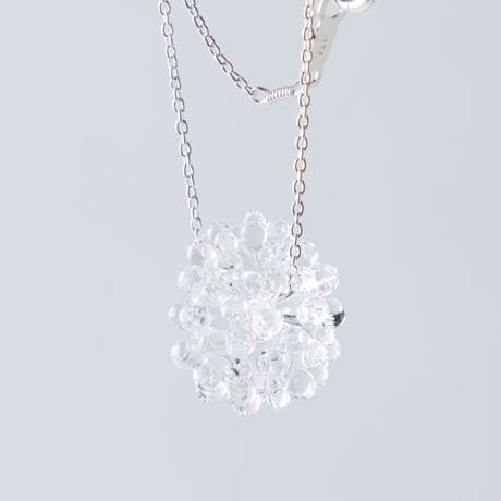 moucheture  necklace