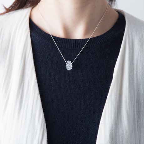 moucheture  necklace