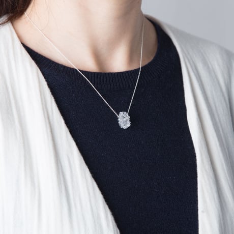 moucheture  necklace