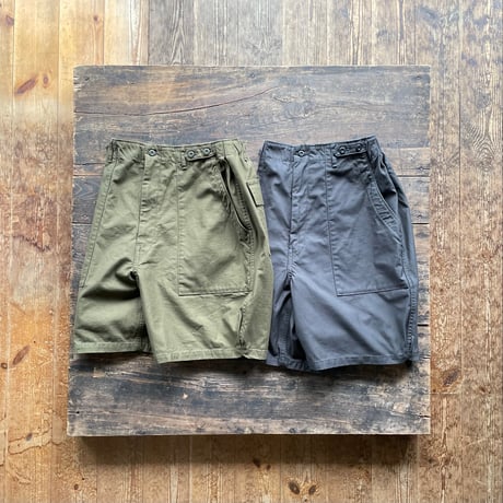 SEEP Cotton Twill Side-tuck Baker Short Pants