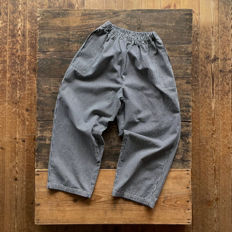 homspun 10oz ヒッコリー&ホワイトデニム ギャザーパンツ | SEEP