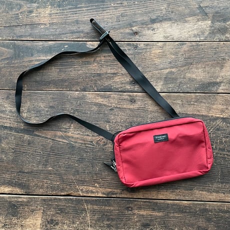 STANDARD SUPPLY / BODY PURSE