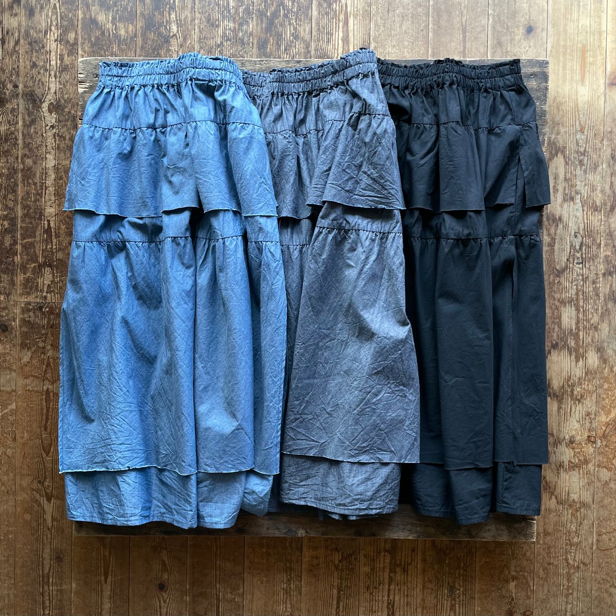 homspun 綿ライトオンスシャンブレー ギャザースカート | SEEP STORE