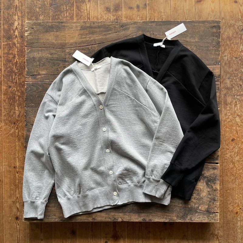 コンパクト裏毛Vネックカーディガン