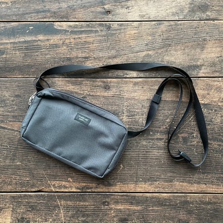 STANDARD SUPPLY / BODY PURSE