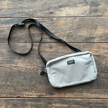 STANDARD SUPPLY / BODY PURSE