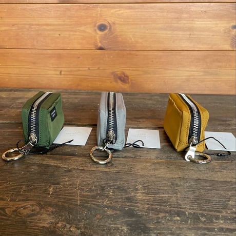 STANDARD SUPPLY / SQUARE CHARM POUCH