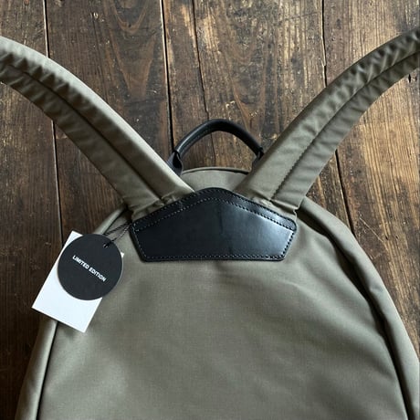 STANDARD SUPPLY / TRUE NYLON DAILY DAYPACK