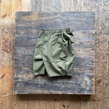 SEEP Cotton Twill Side-tuck Baker Short Pants