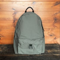 STANDARD SUPPLY / TRUE NYLON DAILY DAYPACK