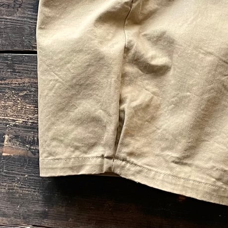 SEEP Cotton Twill Side-tuck Short Pants