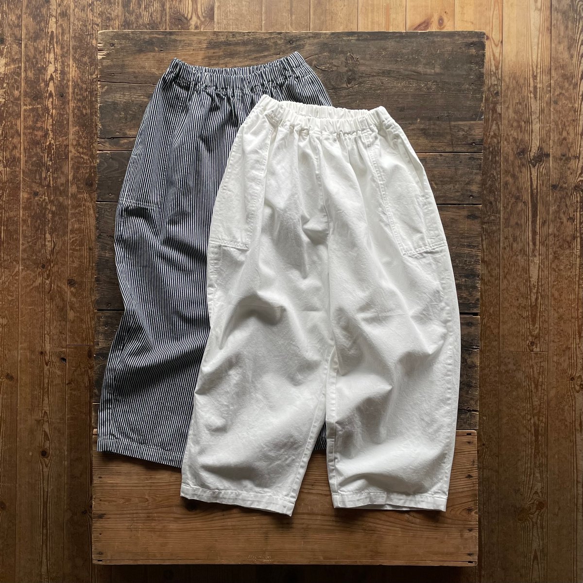 homspun 10oz ヒッコリー&ホワイトデニム ギャザーパンツ | SEEP STORE