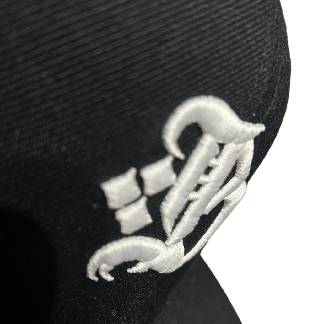 B Eagle Logo スナップバックキャップ | BugsPeople Store