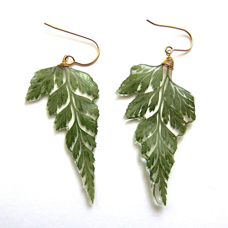 シダの葉ピアス | BLISS TOKYO