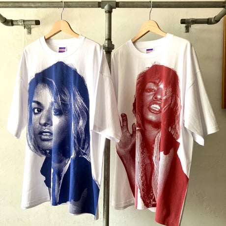 What you want？ T-shirt A : photo by yuri manabe