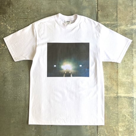 NOBODY DOES IT BETTER T-shirt A: photo by 三田正明 / designed by 西村浩平（DIGAWEL）