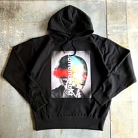 Celebration and Dance Hoodie C (コットン100%／ポケットレス) : photo by Junji Ishiguro