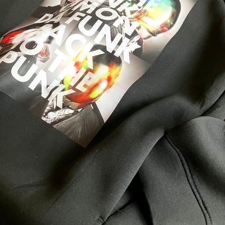 Celebration and Dance Hoodie B (新素材ボディ／サイドポケット付き) : photo by Junji Ishiguro