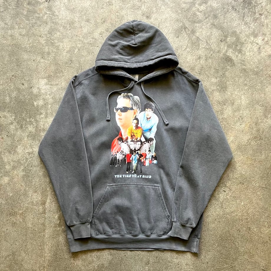 6752b8f2cb3849093fdd945f