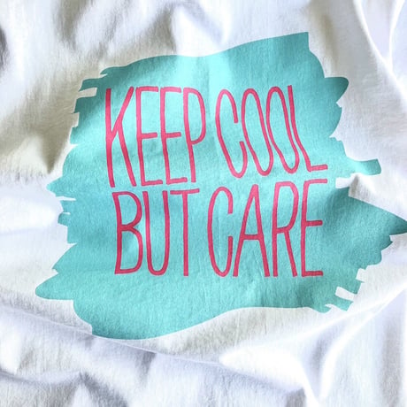 KEEP COOL BUT CARE T-shirt（シアンブルー×マゼンタピンク）