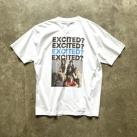 EXCITED？ T-shirt（ブルー×ブラック）: photo by ジョディ浅野