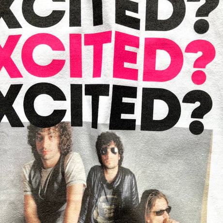 【30枚限定】EXCITED？ T-shirt（ピンク×ブラック）: photo by ジョディ浅野