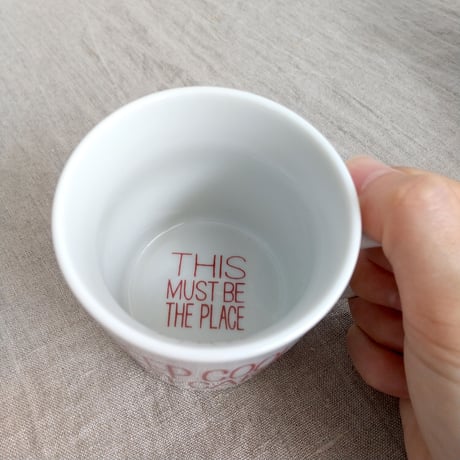 DONATION（寄付3,000円）→マグ: THIS MUST BE THE PLACE / カージナルレッド