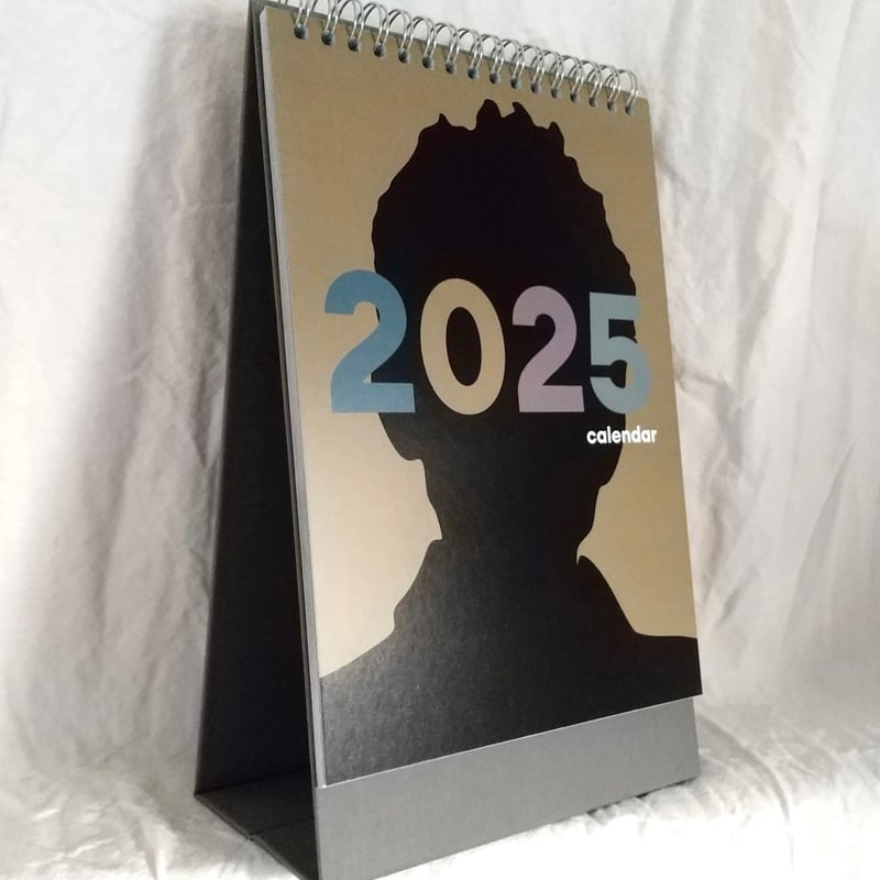 DONATION（寄付3,000円）→大判サイズ 2025年卓上カレンダー | The Sig
